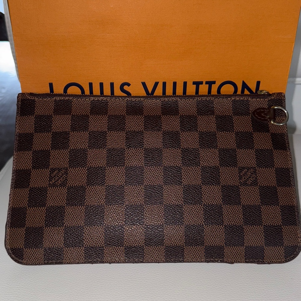 Louis Vuitton Damier Ebene Wristlet authentic